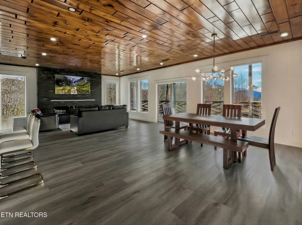 Photo of 1924 Walker Tr, Sevierville, TN 37876 (MLS # 1323796)