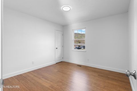 Tiny photo for 317 Indian Mound Circle, Jacksboro, TN 37757 (MLS # 1319927)