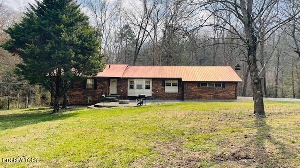 Photo of 2190 Baker Hwy (Hwy 63) Hwy, Huntsville, TN 37756 (MLS # 1331004)