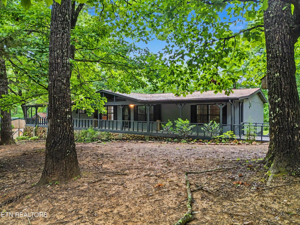 Photo of 3670 Chilhowee TRL, Maryville, TN 37803 (MLS # 1346136)