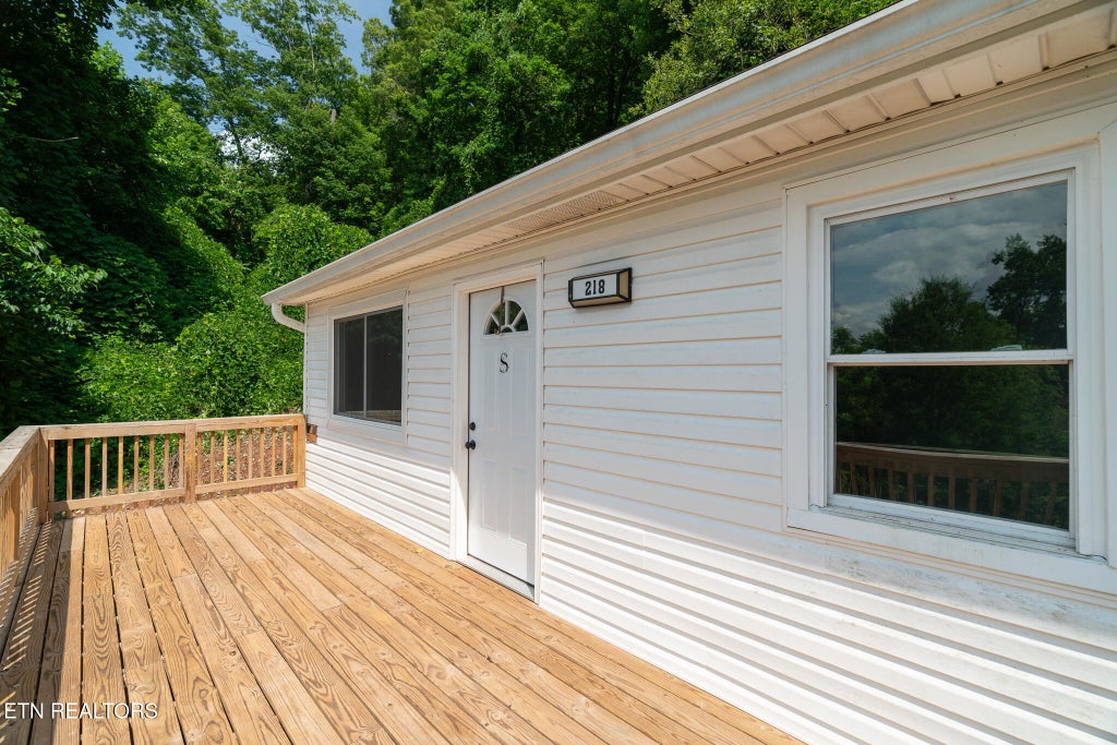 Photo of 218 Jerry Lane, Knoxville, TN 37920 (MLS # 1345947)