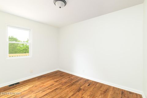 Tiny photo for 218 Jerry Lane, Knoxville, TN 37920 (MLS # 1345947)
