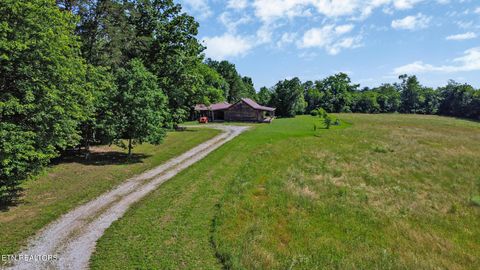 40 Diamond Padgett Lane Monterey TN 38574