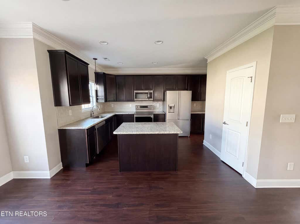 Photo of 1611 Blackbird Drive, Maryville, TN 37803 (MLS # 1345980)