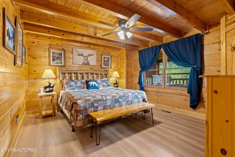 Tiny photo for 2068 Bear Haven Way, Sevierville, TN 37876 (MLS # 1349477)