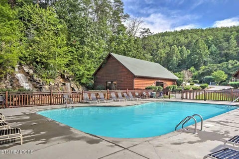 Tiny photo for 2068 Bear Haven Way, Sevierville, TN 37876 (MLS # 1349477)