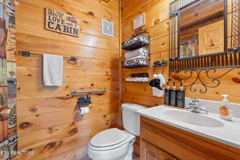 Tiny photo for 2068 Bear Haven Way, Sevierville, TN 37876 (MLS # 1349477)