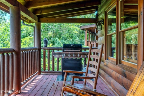 Tiny photo for 2068 Bear Haven Way, Sevierville, TN 37876 (MLS # 1349477)