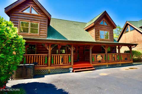 Photo of 2068 Bear Haven Way, Sevierville, TN 37876 (MLS # 1349477)