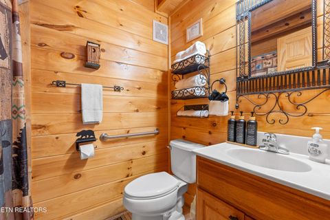 Tiny photo for 2068 Bear Haven Way, Sevierville, TN 37876 (MLS # 1349477)