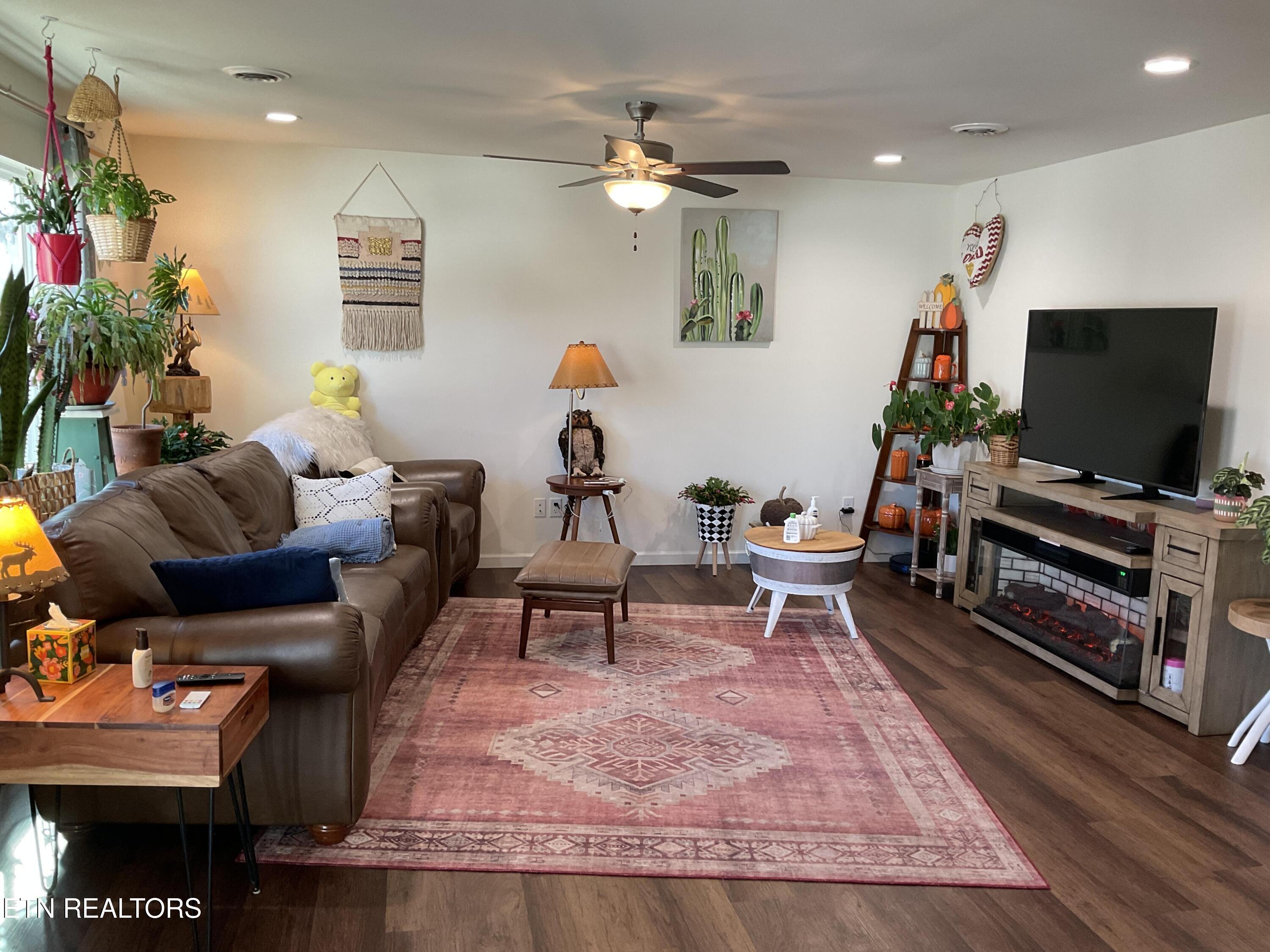 1055 Evan Court
