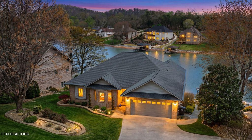 Photo of 112 Oostagala Drive, Loudon, TN 37774 (MLS # 1335096)