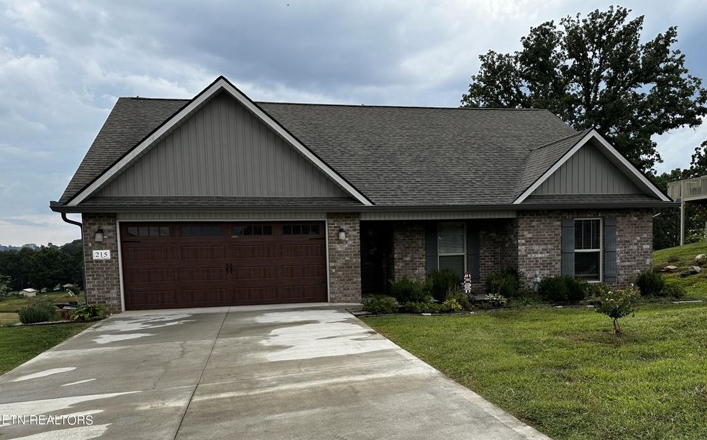Photo of 215 Montgomery Farms Drive, Friendsville, TN 37737 (MLS # 1239522)