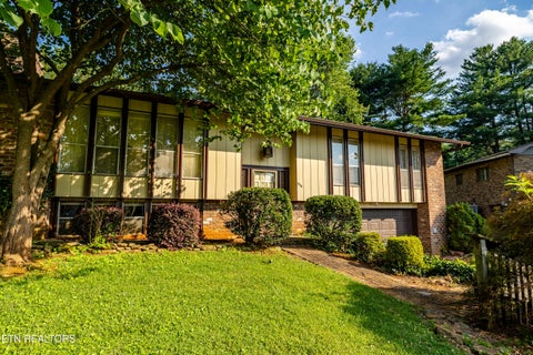 Photo of 936 Devon Circle, Maryville, TN 37804 (MLS # 1346051)