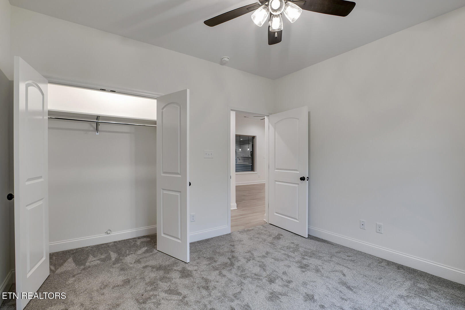 Loudon, Tennessee 37774, United States, 3 Bedrooms Bedrooms, ,3 BathroomsBathrooms,Residential,Pending,212460