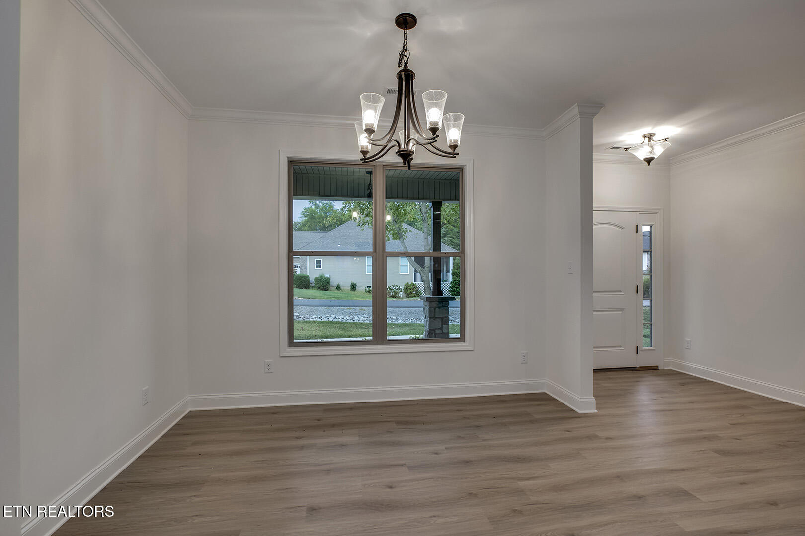 Loudon, Tennessee 37774, United States, 3 Bedrooms Bedrooms, ,3 BathroomsBathrooms,Residential,Pending,212460