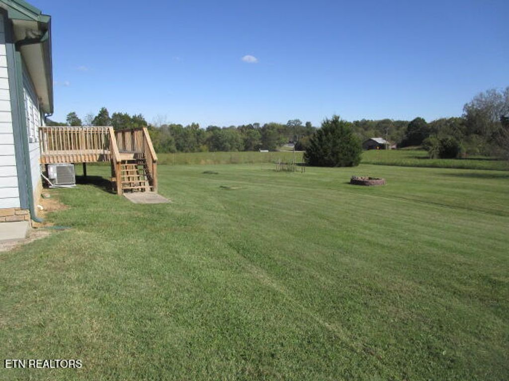 Photo of 9352 Davis Drive, Corryton, TN 37721 (MLS # 1318573)