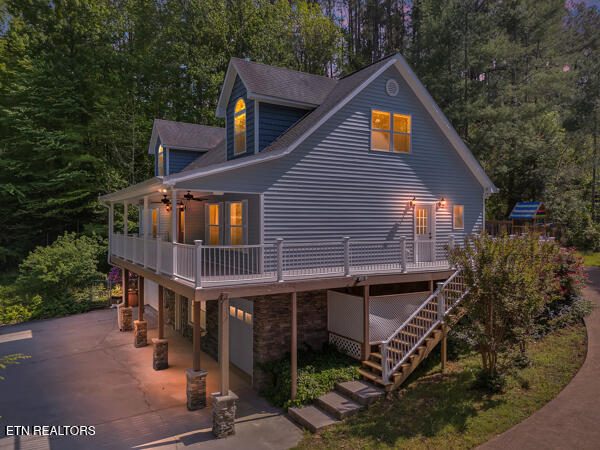621 W Millers Cove Rd