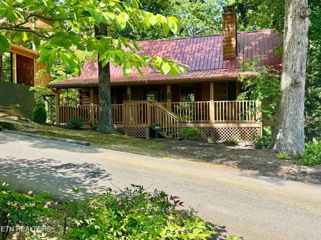 Photo of 856 Bear Run Way #4081, Sevierville, TN 37862 (MLS # 1340033)