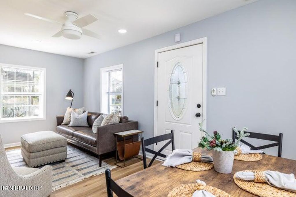 Photo of 1310 Madison Ave, Maryville, TN 37804 (MLS # 1329988)