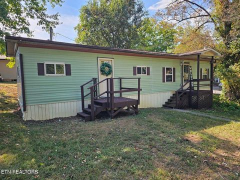 Photo of 600 W 7Th Ave, Lenoir City, TN 37771 (MLS # 1318256)