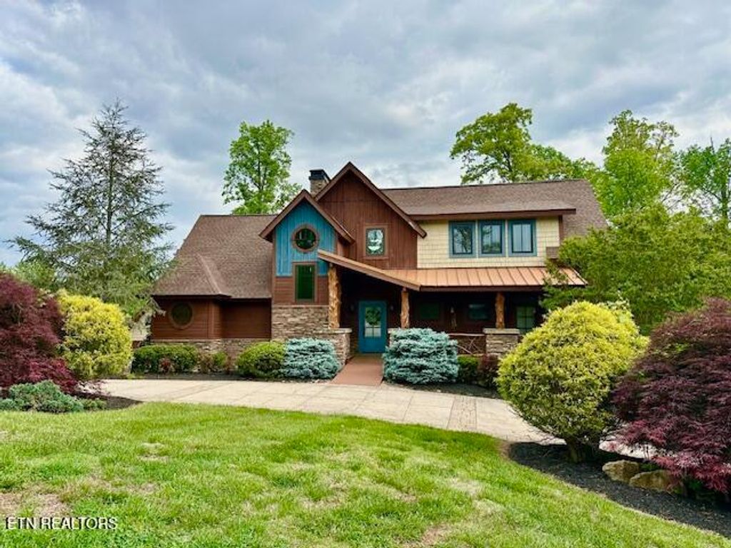 Photo of 305 Foxwood Drive, Caryville, TN 37714 (MLS # 1337563)