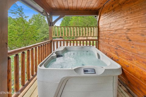 Tiny photo for 213 Dogwood Point Way, Gatlinburg, TN 37738 (MLS # 1342533)
