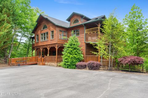 Photo of 213 Dogwood Point Way, Gatlinburg, TN 37738 (MLS # 1342533)