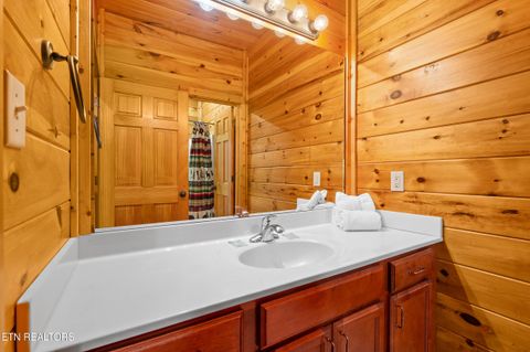 Tiny photo for 213 Dogwood Point Way, Gatlinburg, TN 37738 (MLS # 1342533)