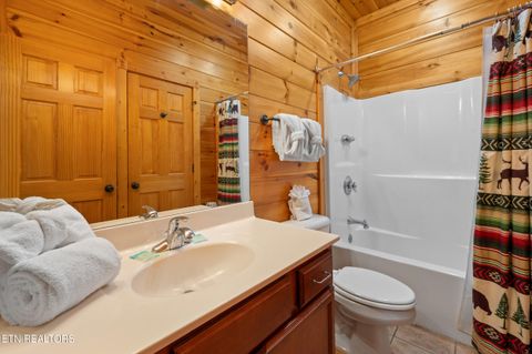 Tiny photo for 213 Dogwood Point Way, Gatlinburg, TN 37738 (MLS # 1342533)