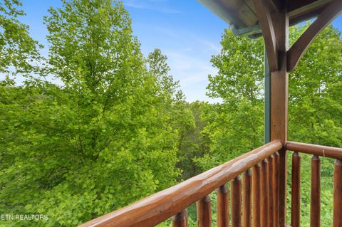 Tiny photo for 213 Dogwood Point Way, Gatlinburg, TN 37738 (MLS # 1342533)