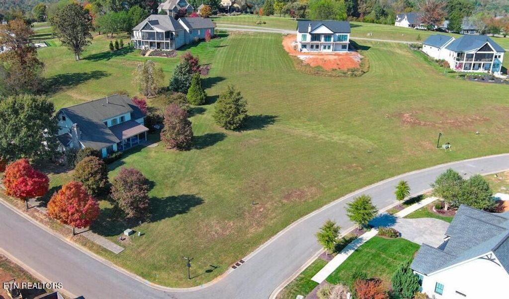 Photo of 211 Chestnut Lane, Loudon, TN 37774 (MLS # 1293185)