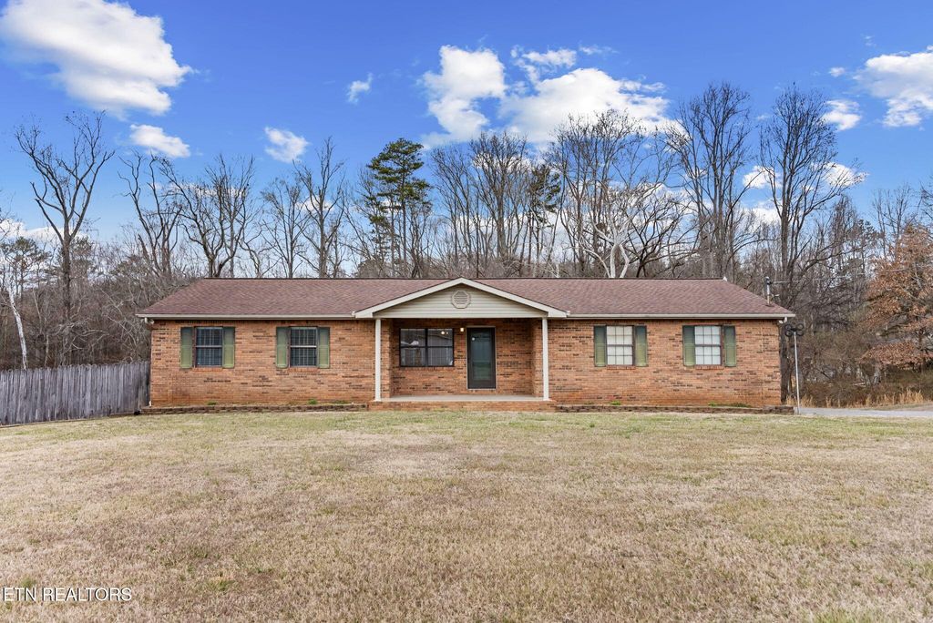 Photo of 6815 Ward Rd, Knoxville, TN 37918 (MLS # 1330402)