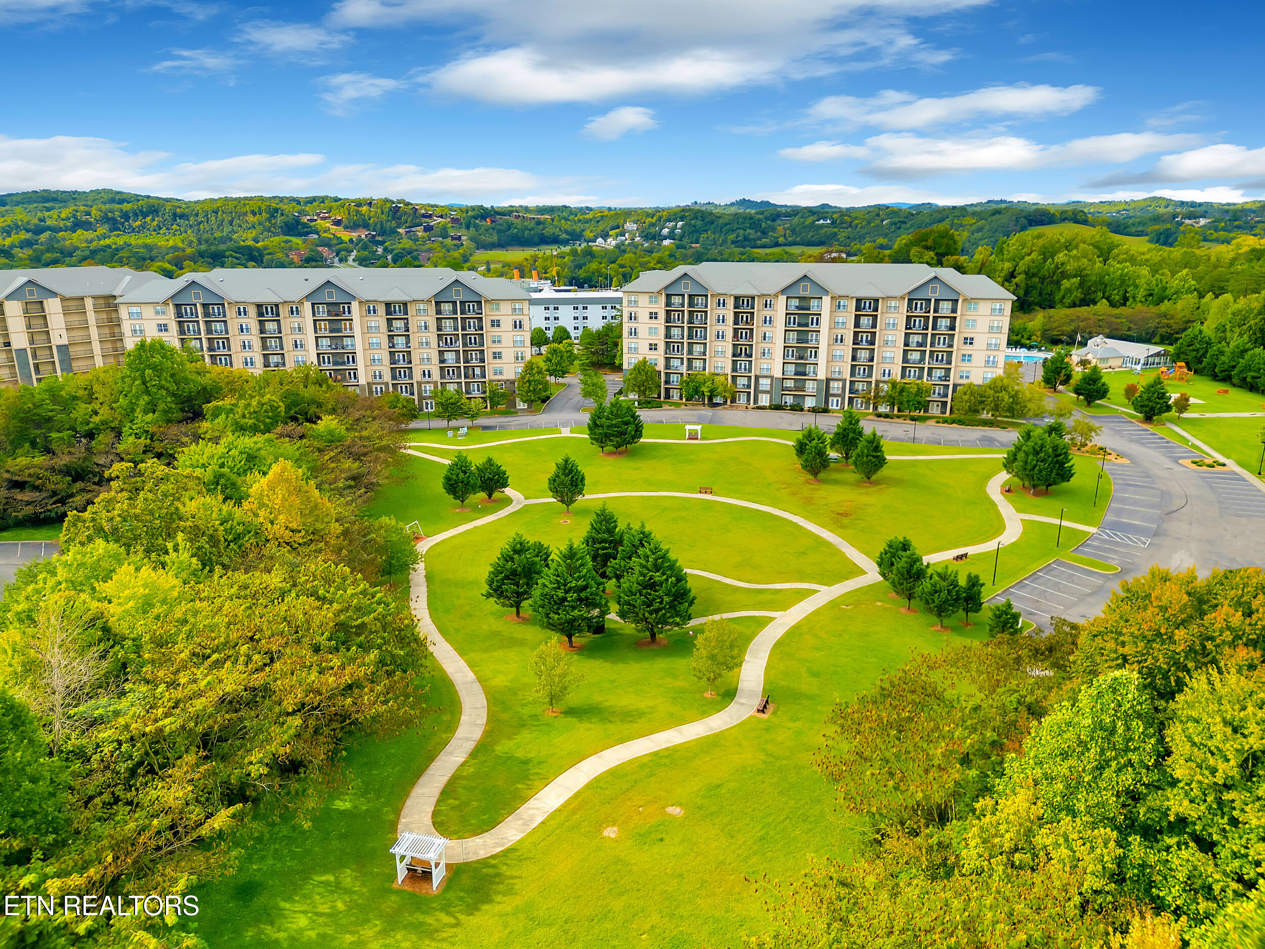 124 Plaza Drive 1303