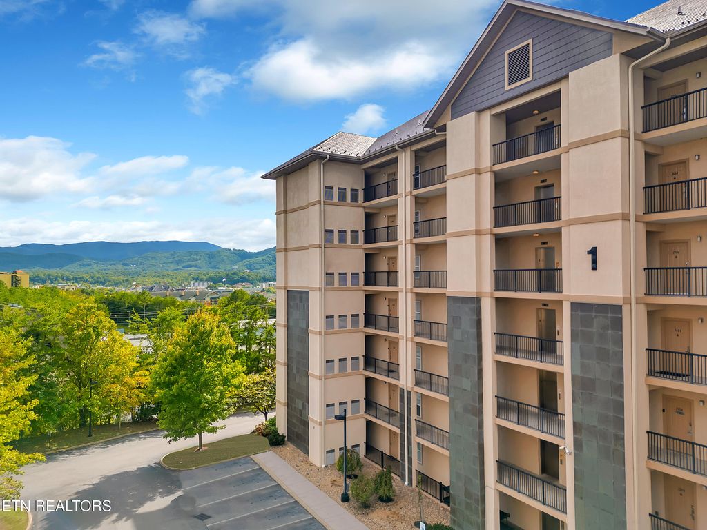 Photo of 124 Plaza Drive #1303, Pigeon Forge, TN 37863 (MLS # 1316323)