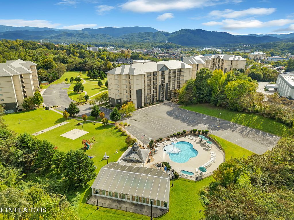 Photo of 124 Plaza Drive #1303, Pigeon Forge, TN 37863 (MLS # 1316323)