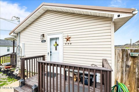 Tiny photo for 206 E Maple St, Caryville, TN 37714 (MLS # 1332567)