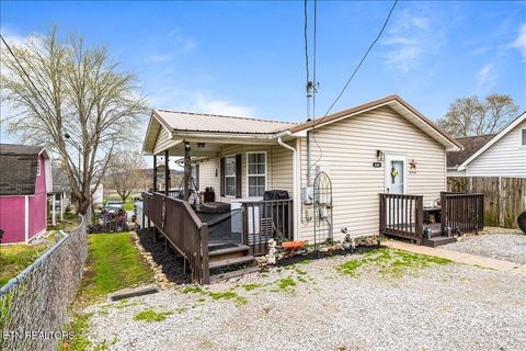 Tiny photo for 206 E Maple St, Caryville, TN 37714 (MLS # 1332567)