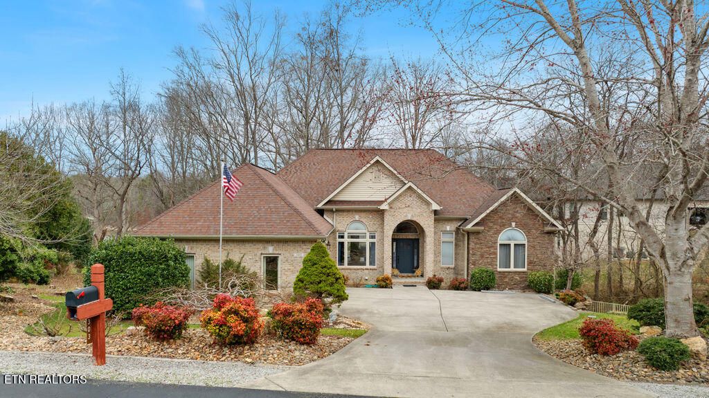 Photo of 303 Saloli Lane, Loudon, TN 37774 (MLS # 1331608)