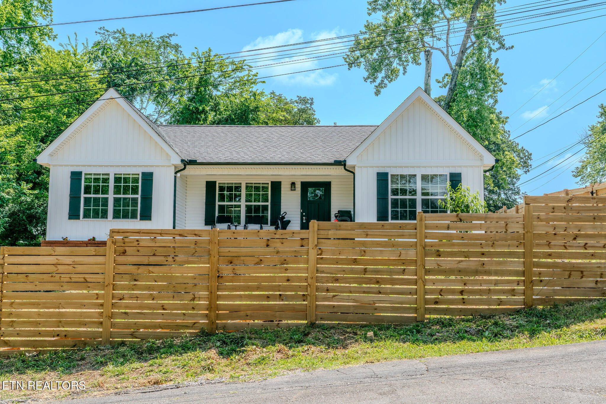 229 Edgewood Ave Ave