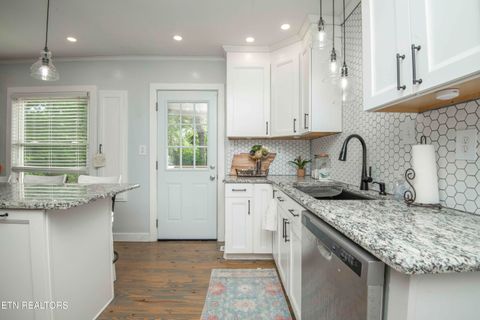 Tiny photo for 2421 N Park Blvd, Knoxville, TN 37917 (MLS # 1339908)