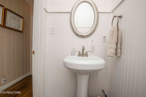 Tiny photo for 2421 N Park Blvd, Knoxville, TN 37917 (MLS # 1339908)
