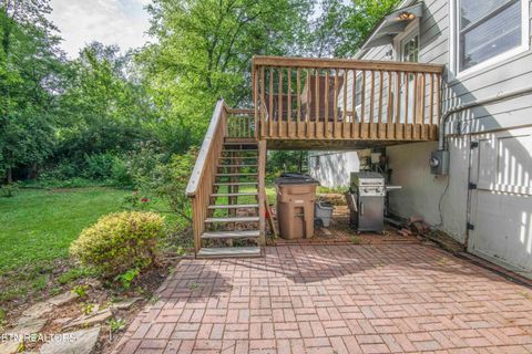 Tiny photo for 2421 N Park Blvd, Knoxville, TN 37917 (MLS # 1339908)