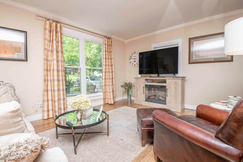 Tiny photo for 2421 N Park Blvd, Knoxville, TN 37917 (MLS # 1339908)