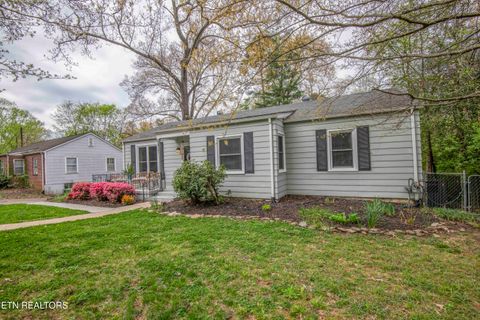 Tiny photo for 2421 N Park Blvd, Knoxville, TN 37917 (MLS # 1339908)
