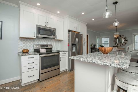 Tiny photo for 2421 N Park Blvd, Knoxville, TN 37917 (MLS # 1339908)