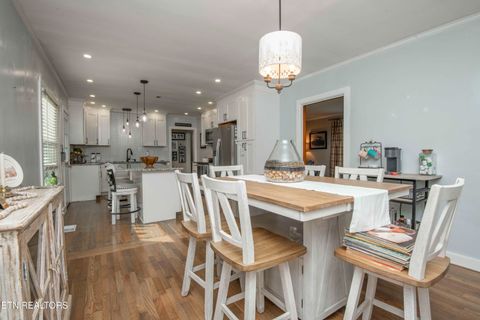Tiny photo for 2421 N Park Blvd, Knoxville, TN 37917 (MLS # 1339908)