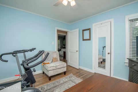 Tiny photo for 2421 N Park Blvd, Knoxville, TN 37917 (MLS # 1339908)