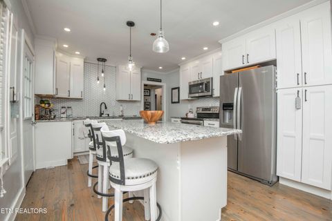 Tiny photo for 2421 N Park Blvd, Knoxville, TN 37917 (MLS # 1339908)