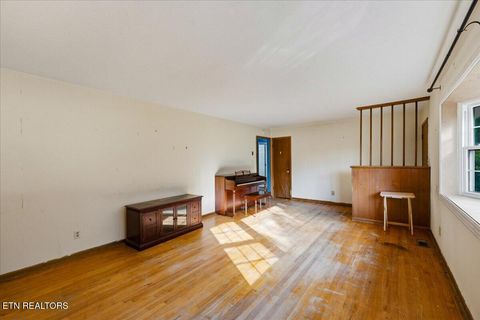 Tiny photo for 7605 Ogg Rd, Knoxville, TN 37938 (MLS # 1349608)